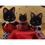 Calico Critters Midnight Cat Family