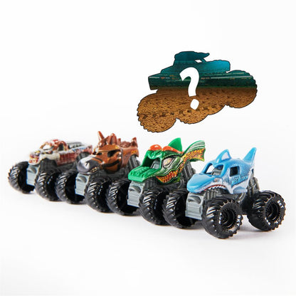 Monster Jam 5 Pack with Mystery Collectible Monster Truck 1:87 Scale