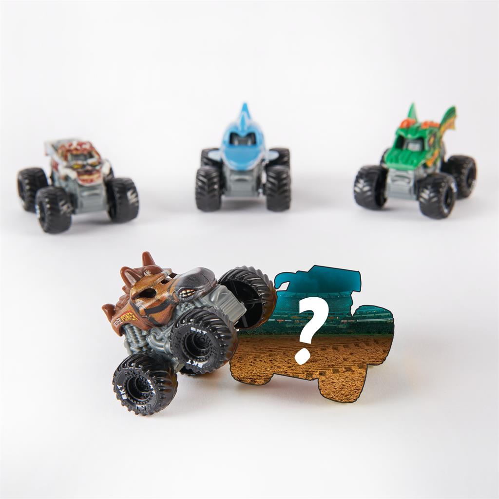 Monster Jam 5 Pack with Mystery Collectible Monster Truck 1:87 Scale