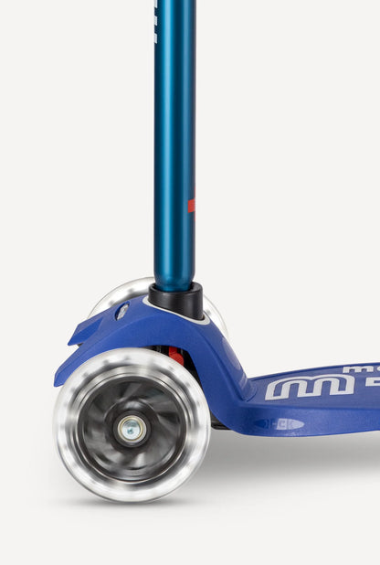 Maxi Led Blue White Scooter